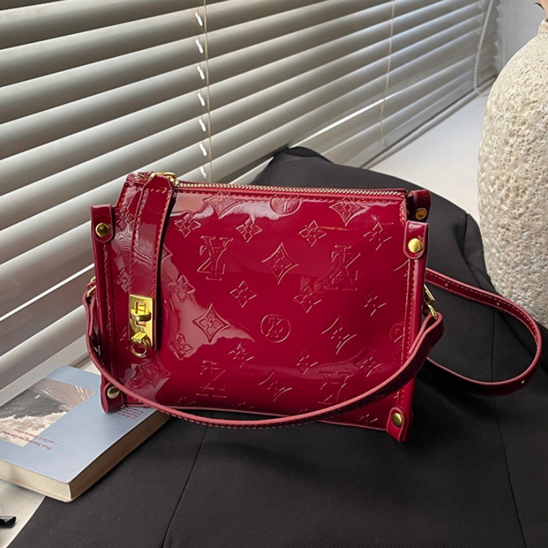 Classic Design Collection 2026 - Women Bags Collection 评论和价格