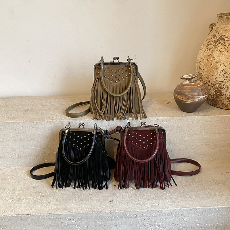 Women's Fashion Rivet Handheld - Women Bags Collection 评论和价格