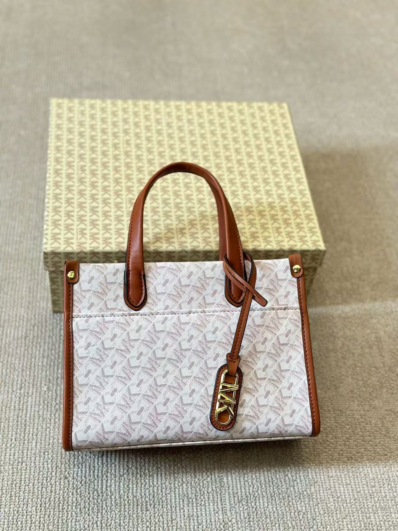 Brand New Michael Kors Tote Ba - Women'S Tote Bags Michael Kors 评论和价格
