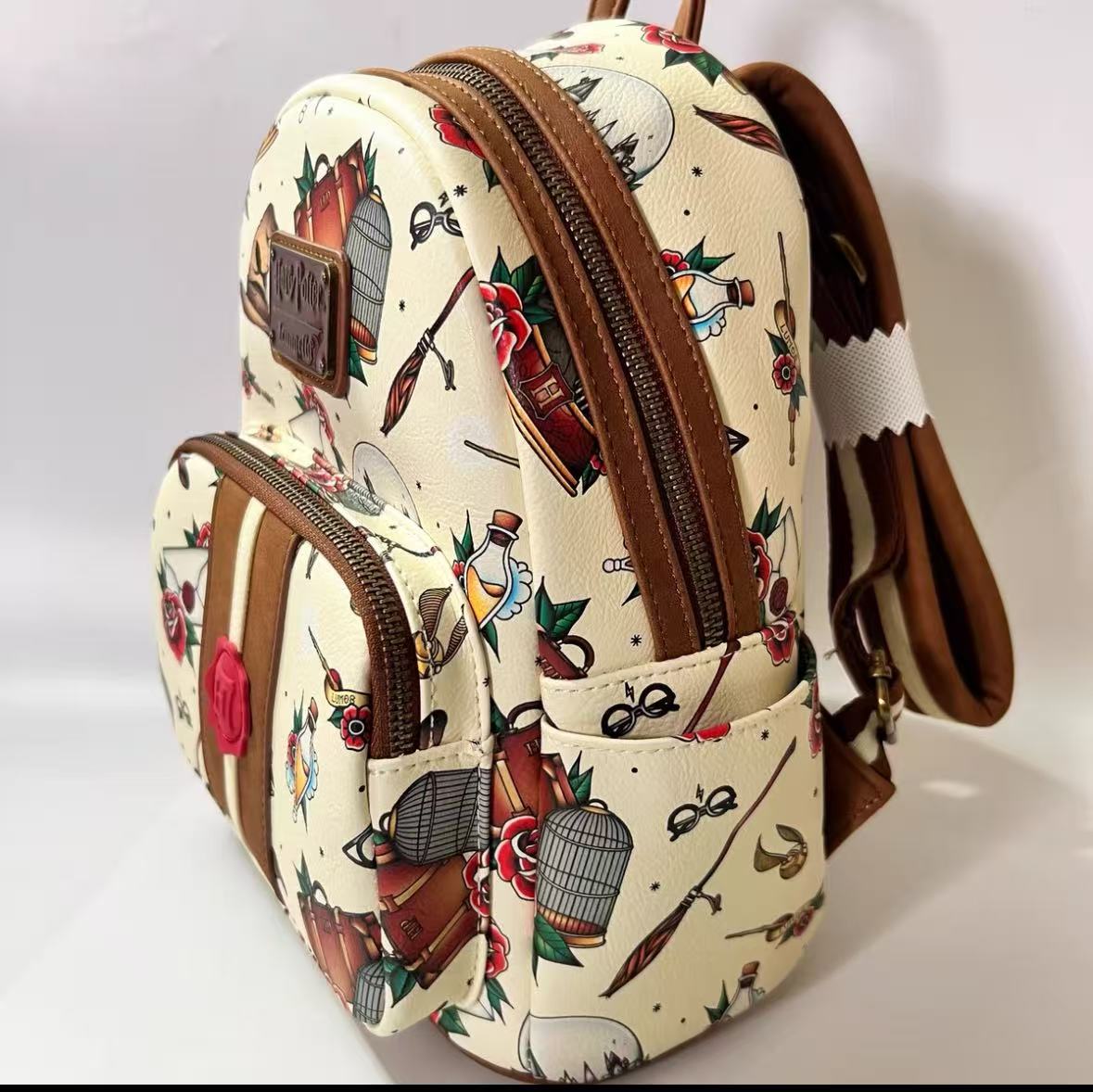 Cute Loungefly Double Strap Ba - Women Bags Collection 评论和价格