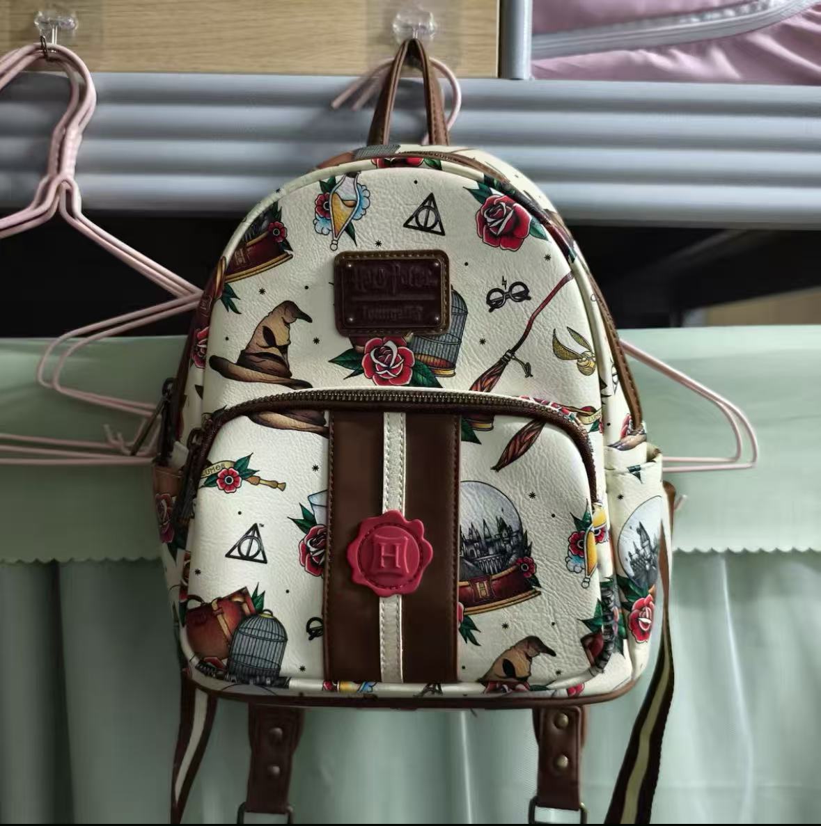 Cute Loungefly Double Strap Ba - Women Bags Collection 评论和价格