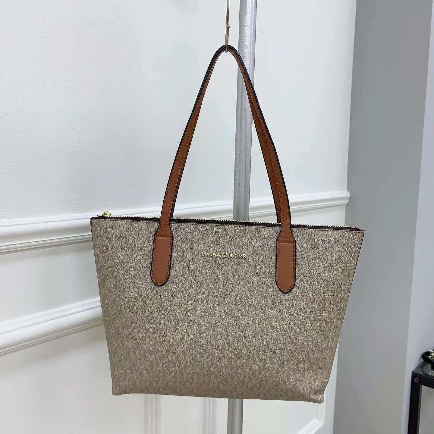 Michael Kors Vincent Printed W - Women'S Tote Bags Michael Kors 评论和价格